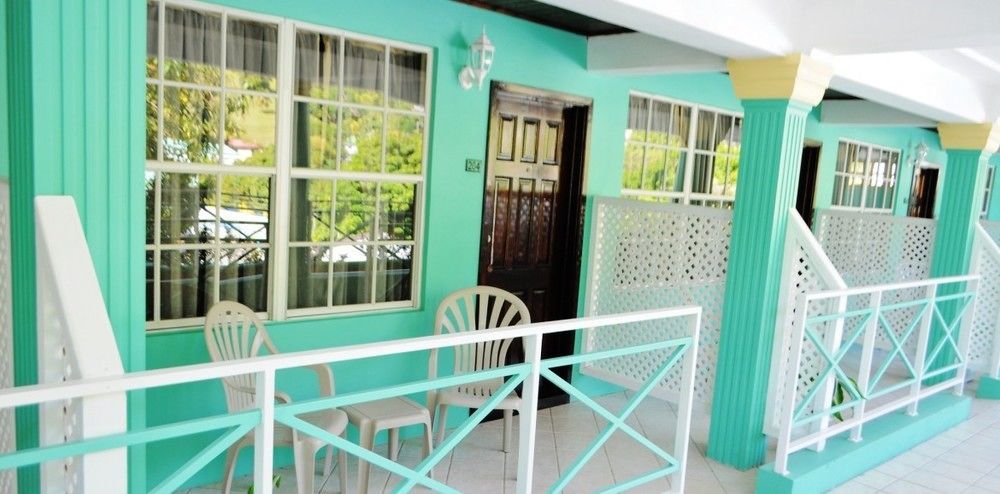 Haddon Hotel Kingstown Ngoại thất bức ảnh